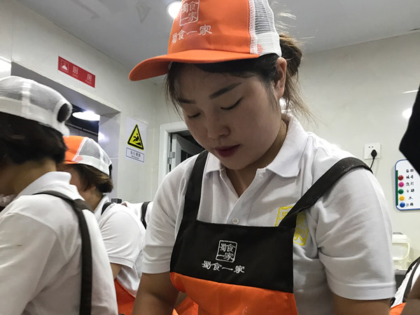 蜀食一家五馅包：打仗父子兵，创业母子情！